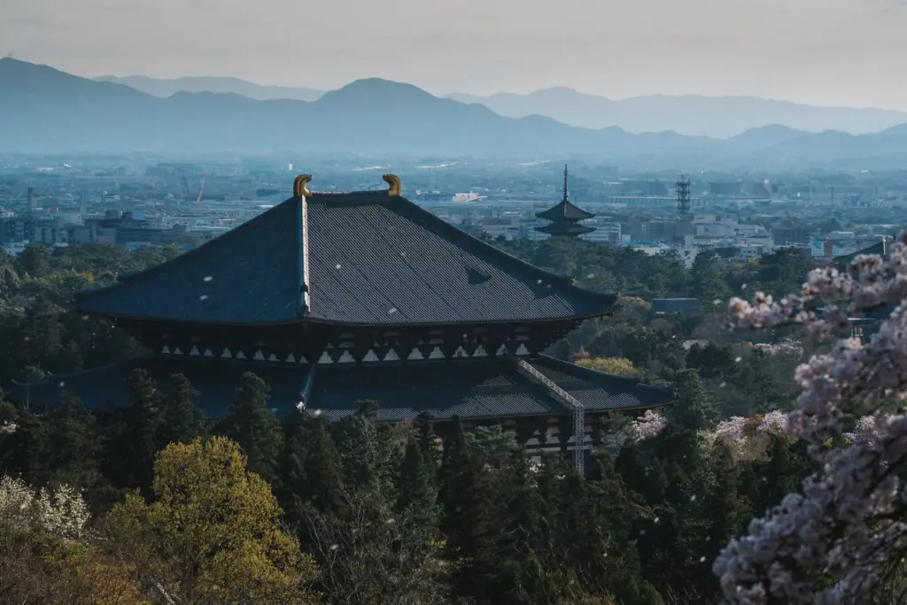 jw-osajw-todaiji-temple-with-scene-36613_Classic-Hor.webp