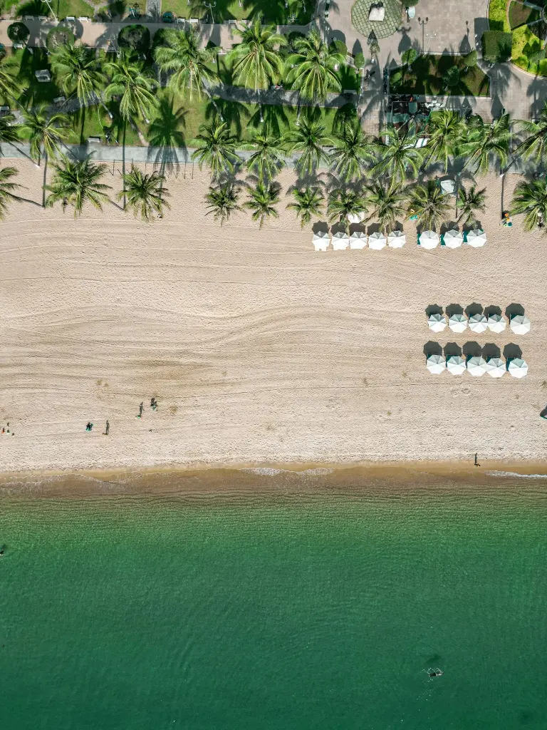 Potique-hotel-beach-8.webp
