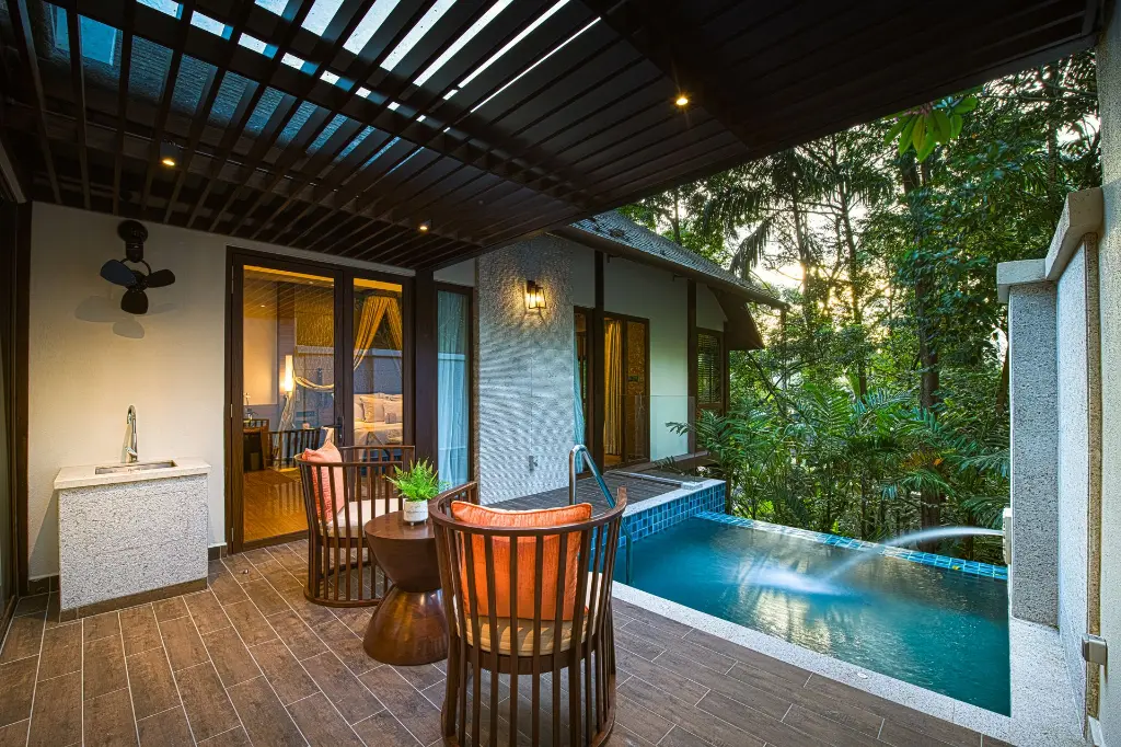 The Villas - Private Pool.webp