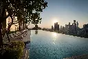 02-sky-pool.webp