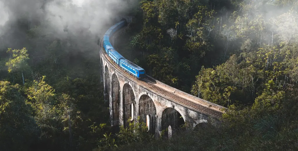 Nine Arch Bridge 01.webp