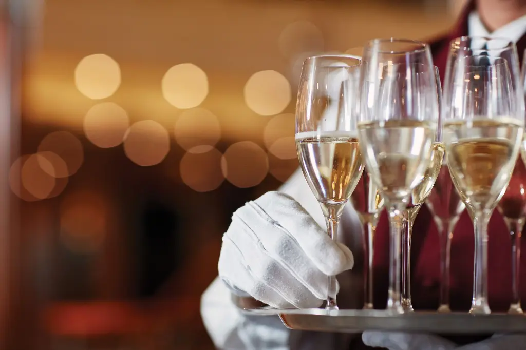 Champagne Welcome _2025-03-24_06-58-32.webp