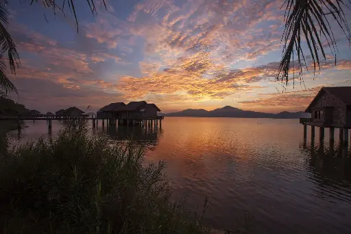 Vietnam Twin Hue & Hoi An