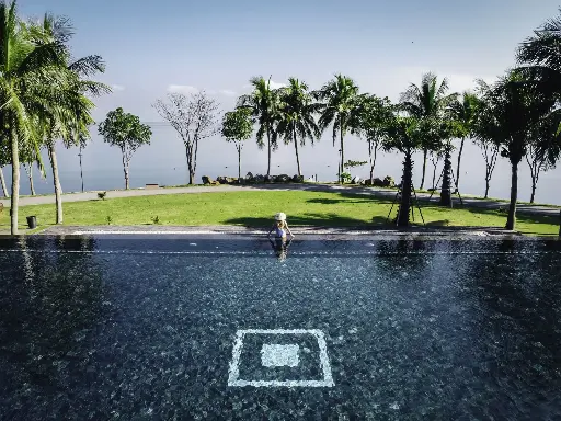 Stay 4N, Pay 2N Da Nang Escape S1